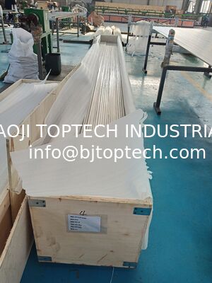 أنابيب من التيتانيوم بلا خيوط المزود